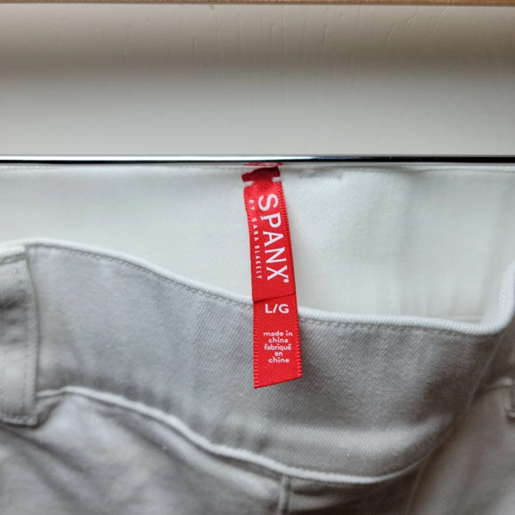 SPANXshape™ EveryWear Ankle Skinny Jeans | Size Large - Picture 7 of 10